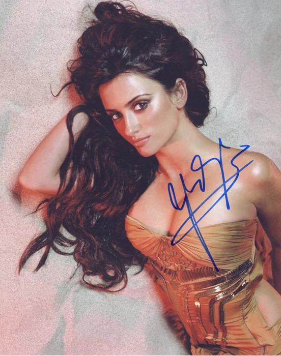 Penelope Cruz autograph