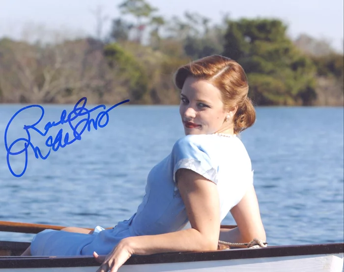 Rachel McAdams autograph