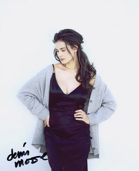 Demi Moore autograph