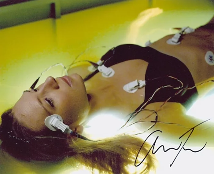 Anna Torv autograph