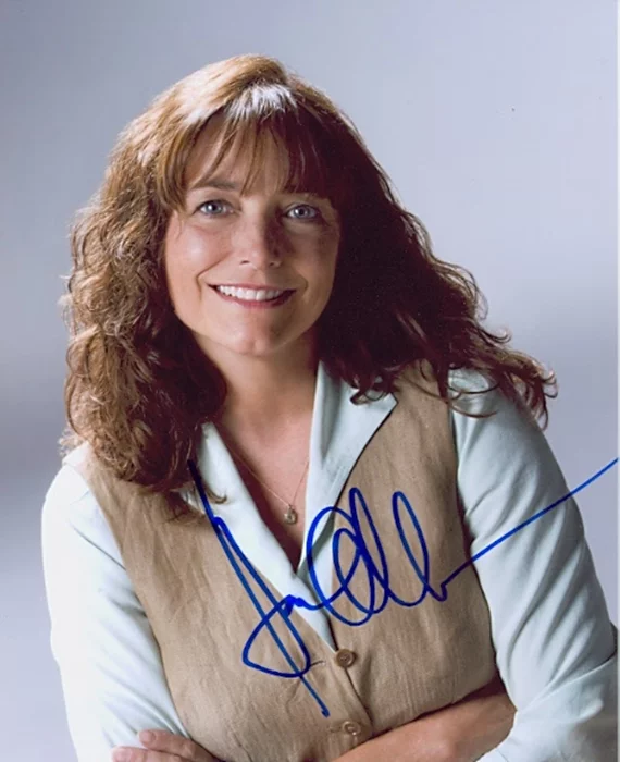Karen Allen autograph