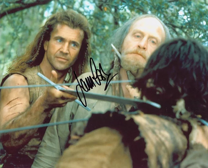 James Cosmo autograph