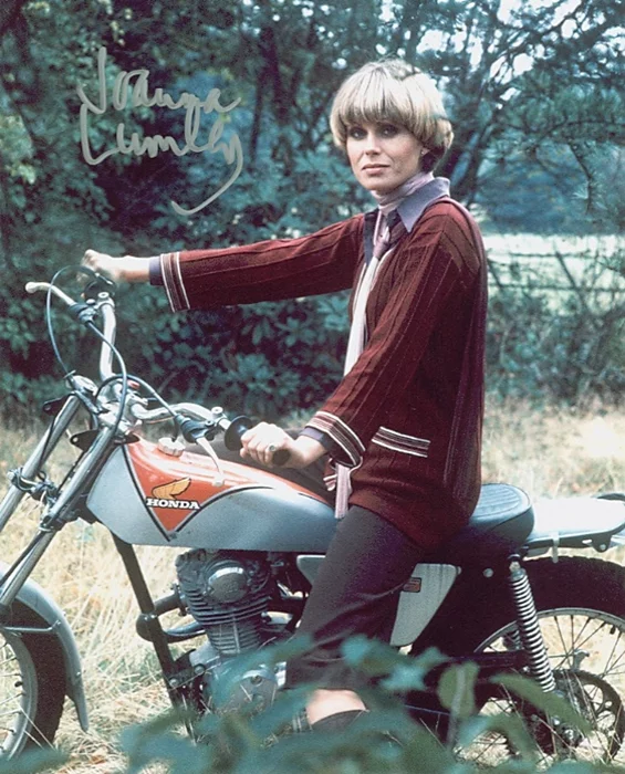 Joanna Lumley autograph