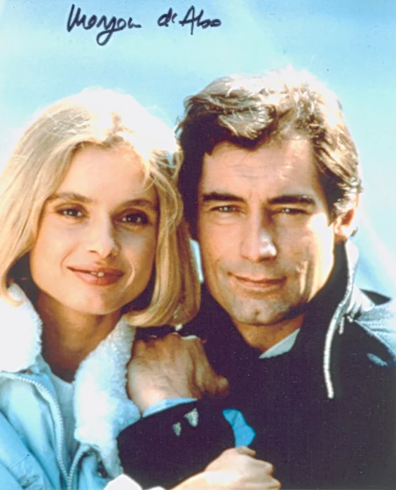 Maryam D'Abo autograph