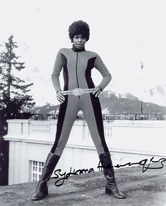 Sylvana Henriques autograph
