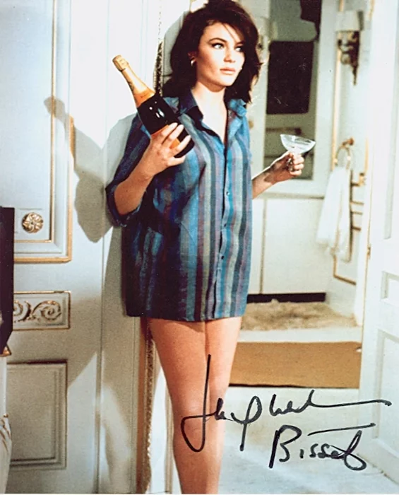 Jacqueline Bisset autograph