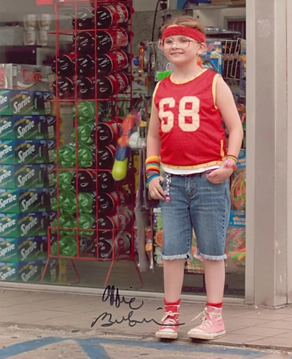 Abigail Breslin autograph