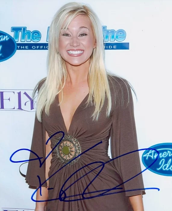 Kellie Pickler autograph