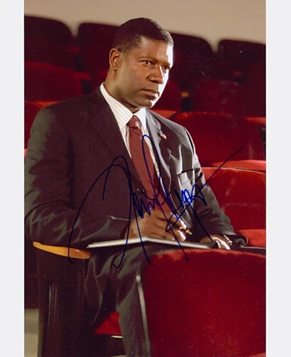 Dennis Haysbert autograph