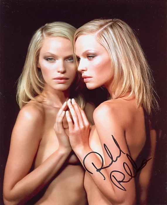 Rachel Roberts autograph