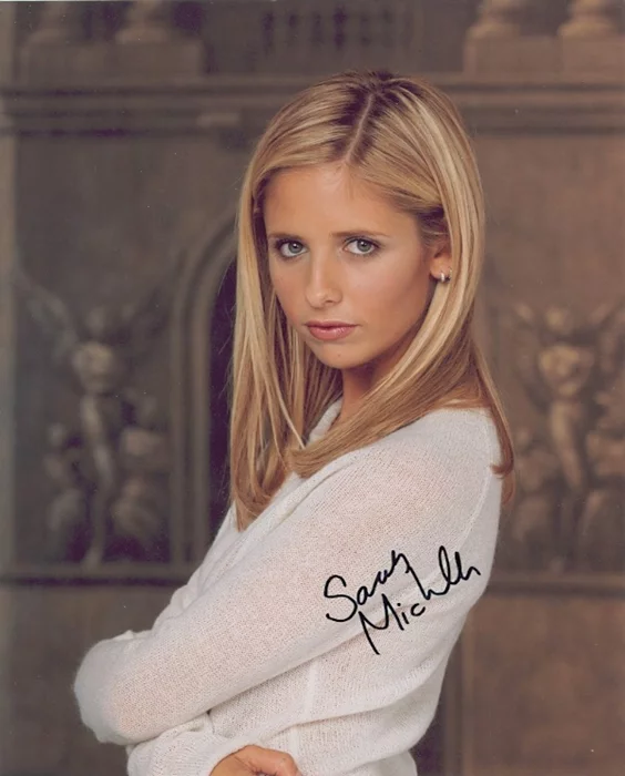Sarah Michelle Gellar autograph