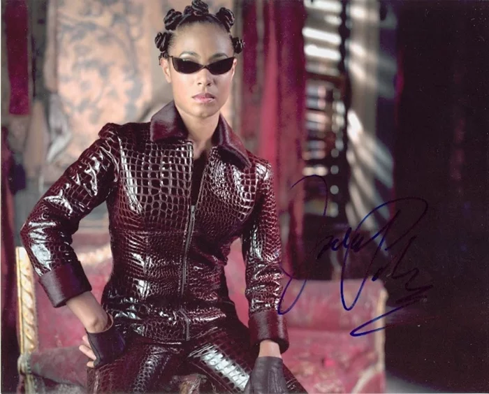 Jada Pinkett Smith autograph