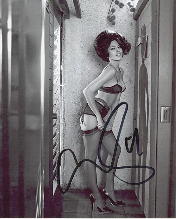 Eva Mendes autograph