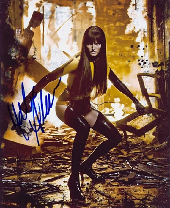 Malin Akerman autograph