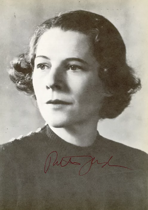 Ruth Gordon autograph