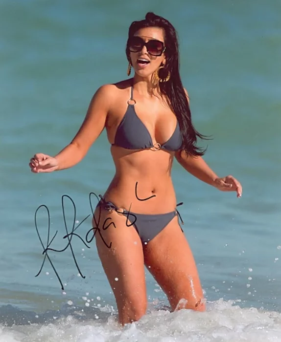 Kim Kardashian autograph