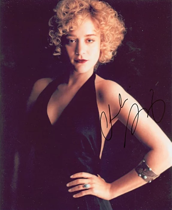 Chloe Sevigny autograph