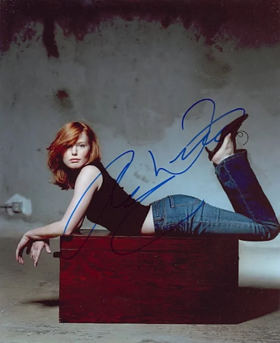 Alicia Witt autograph