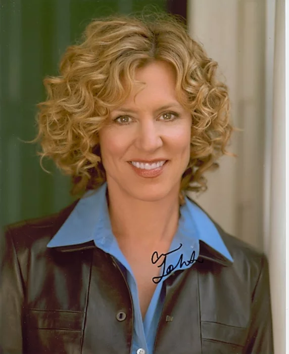 Christine Lahti autograph