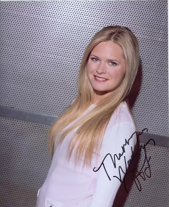 Maggie Lawson autograph