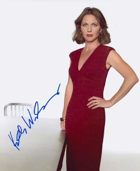 Kelli Williams autograph
