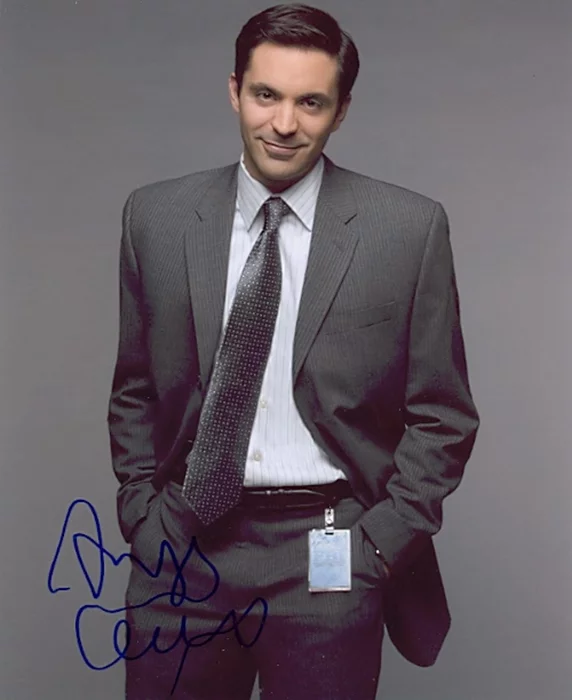 Rhys Coiro autograph