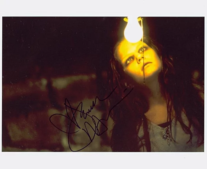 Jennifer Morrison autograph