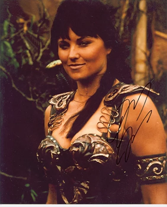 Lucy Lawless autograph