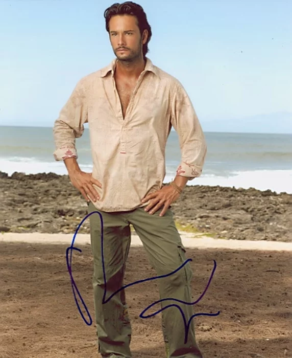 Rodrigo Santoro autograph