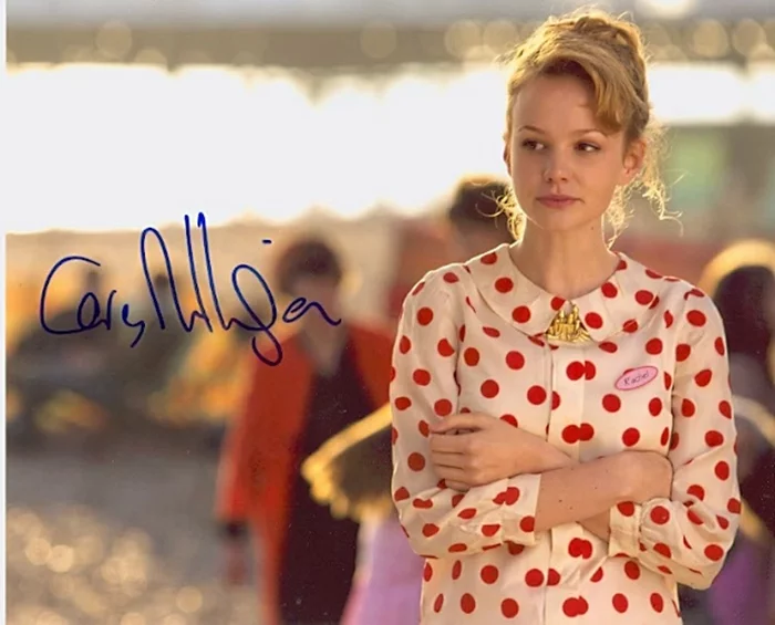 Carey Mulligan autograph