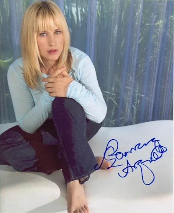 Patricia Arquette autograph