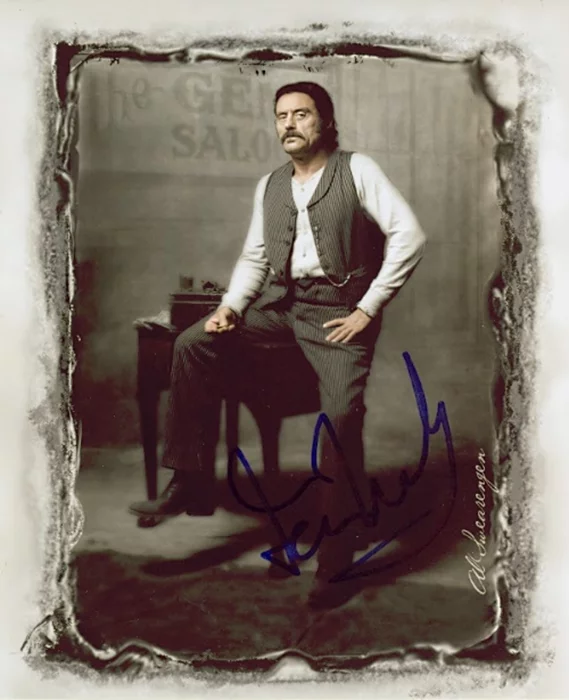 Ian McShane autograph