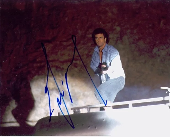 Mel Gibson autograph
