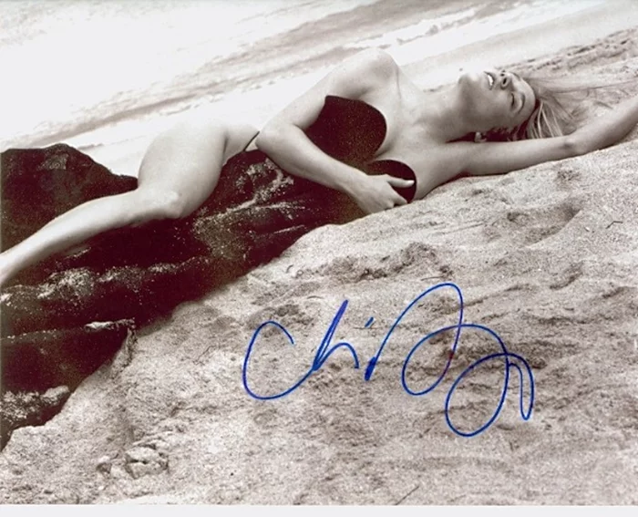 Chloe Sevigny autograph