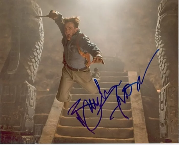 Brendan Fraser autograph