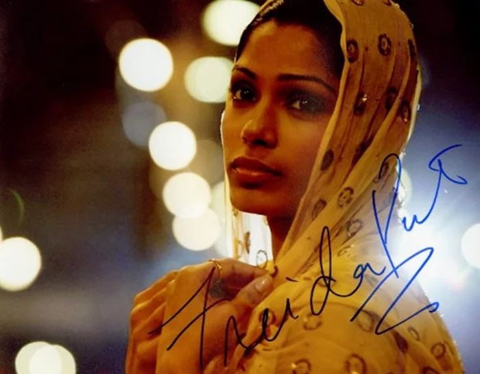 Freida Pinto autograph