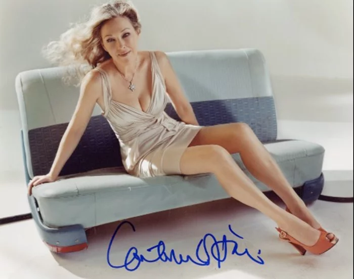 Catherine O'Hara autograph