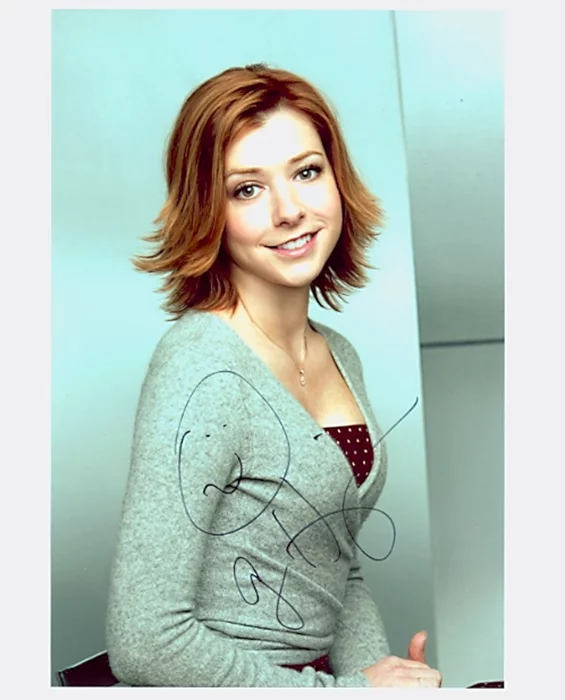 Alyson Hannigan autograph