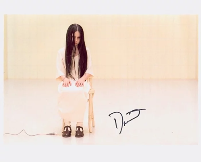 Daveigh Chase autograph