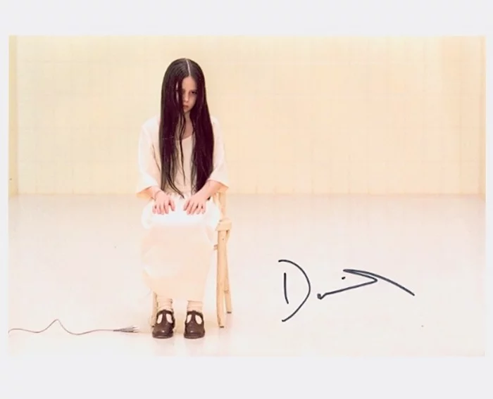 Daveigh Chase autograph