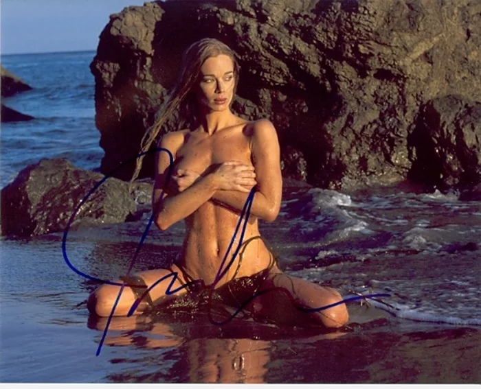 Jennifer Gareis autograph