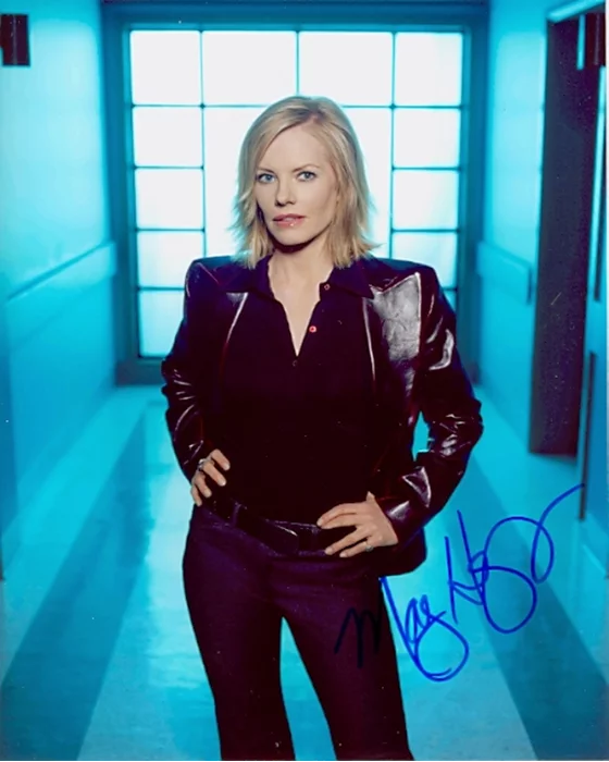 Marg Helgenberger autograph