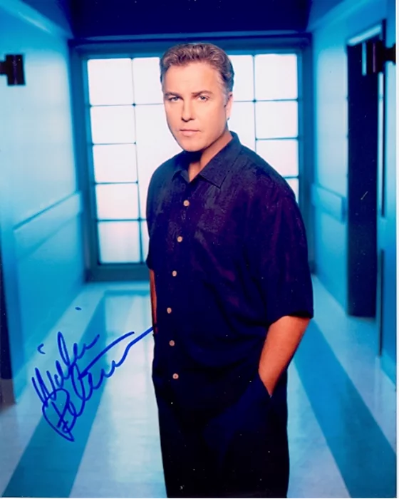 William Petersen autograph