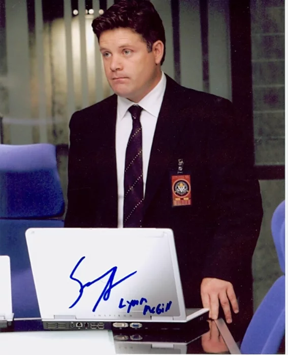 Sean Astin autograph
