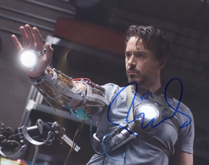 Robert Downey Jr. autograph
