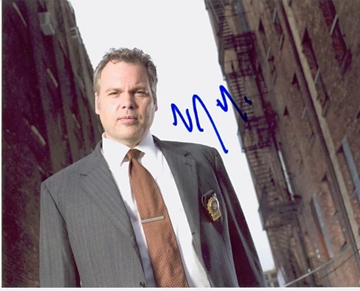 Vincent D'Onofrio autograph
