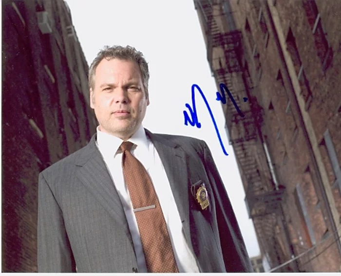 Vincent D'Onofrio autograph