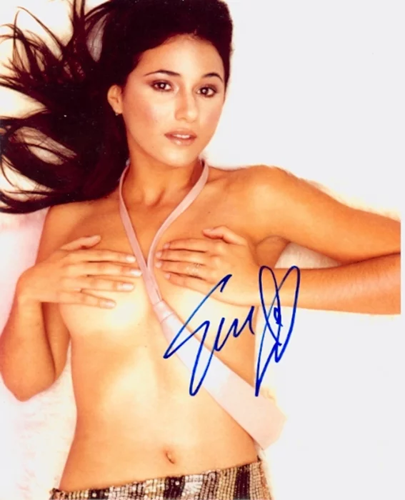 Emmanuelle Chriqui autograph