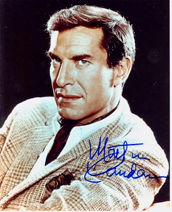 Martin Landau autograph