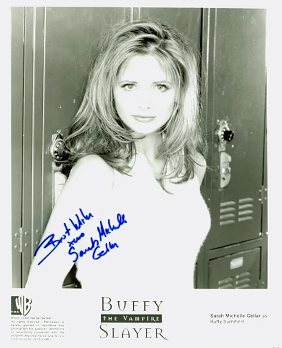 Sarah Michelle Gellar autograph
